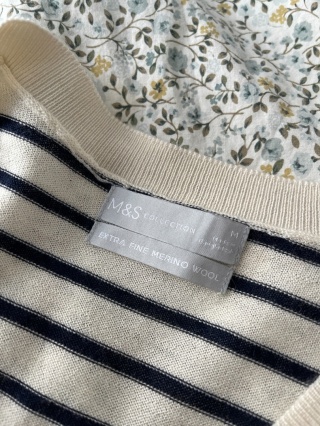 Sweter M&S, 100% wełna merino extrafine znak Woolmark - M/L