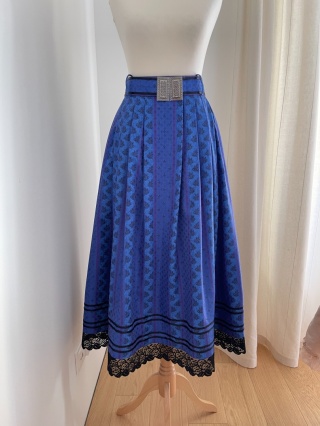 Spódnica vintage TRACHTEN, bawełna i wiskoza - S/M