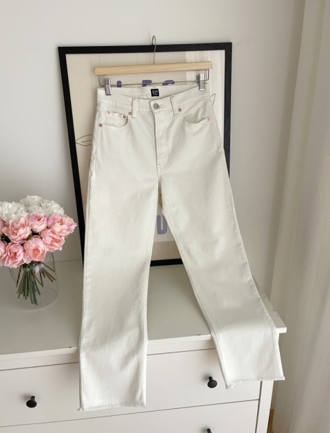 Spodnie off-white GAP, bawelna i elastan - S