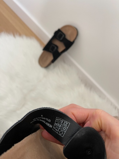 Zamszowe klapki sandały M&S - rozmiar 42 / wkładka 27 cm