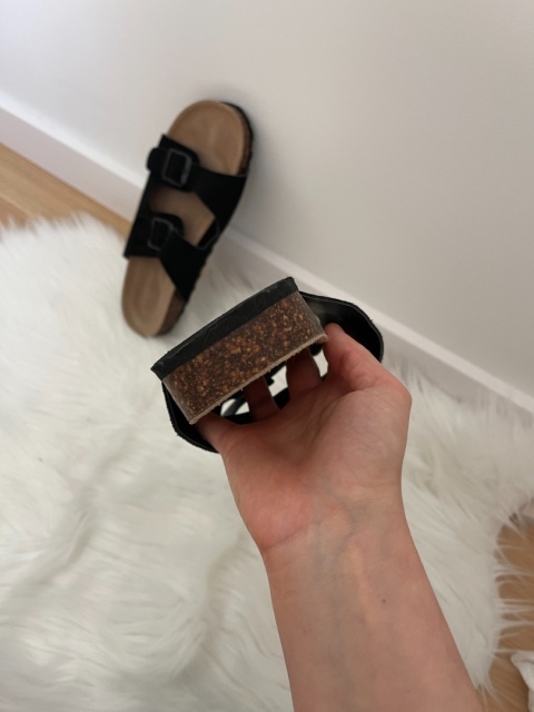 Zamszowe klapki sandały M&S - rozmiar 42 / wkładka 27 cm