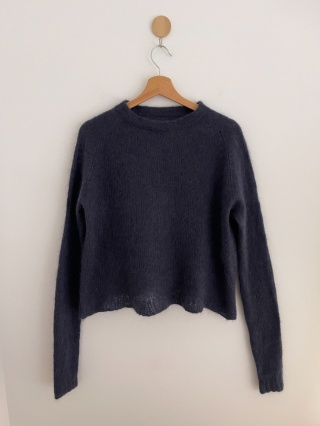 Granatowy sweter HANMDADE, wełna - S/M