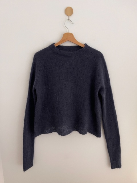 Granatowy sweter HANMDADE, wełna - S/M