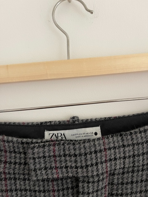Szorty ZARA, 59% wełna - XS