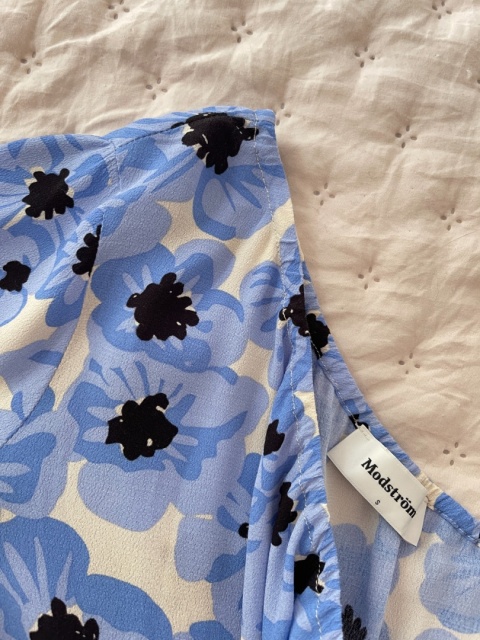 Bluzka MODSTROM, 100% wiskoza - S