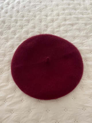 Miękki beret 80% wełna